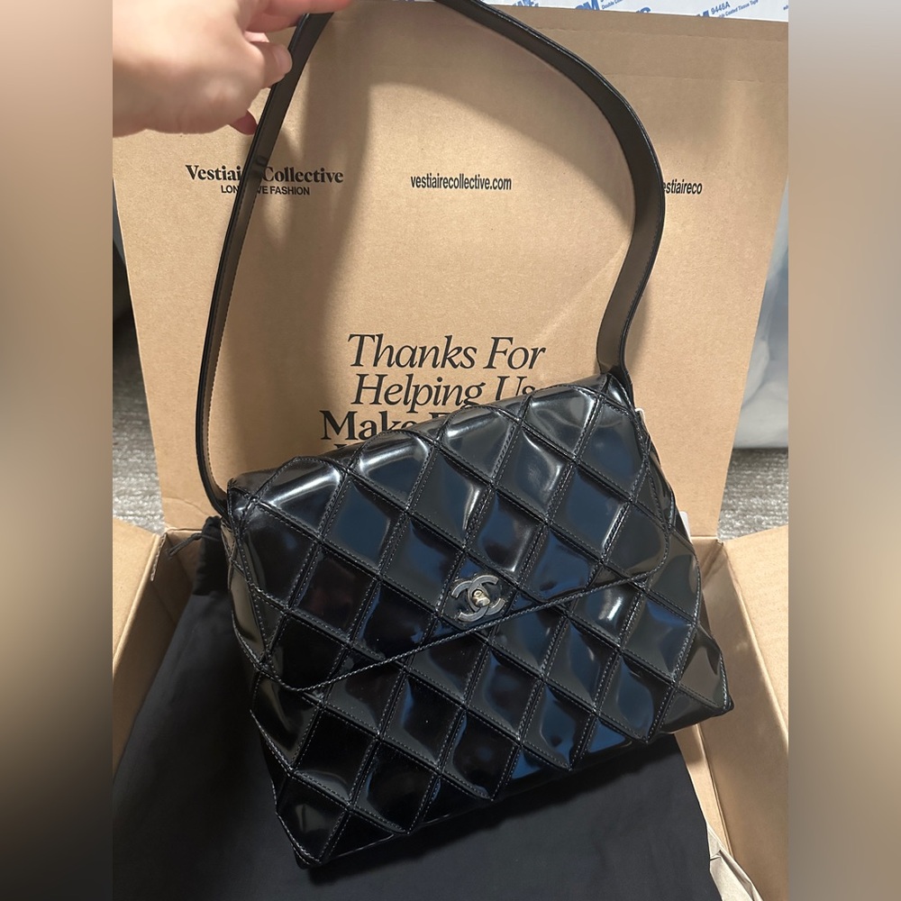 Authentic Vintage Chanel Chic Black Quilted Shoulder Bag
